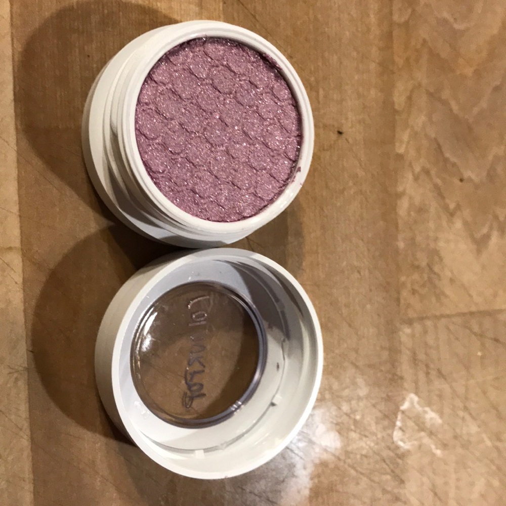 Colourpop eyeshadow in Soul-Cialize.
